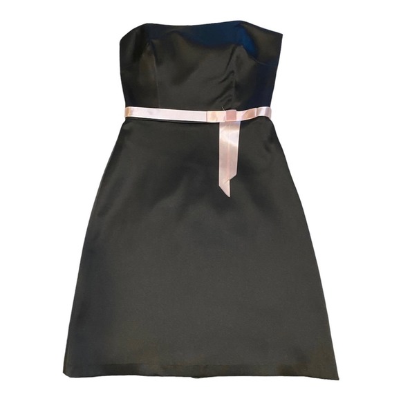 Black strapless dress with pink bow by Laundry by Shell Segal Size 8 - Picture 4 of 6